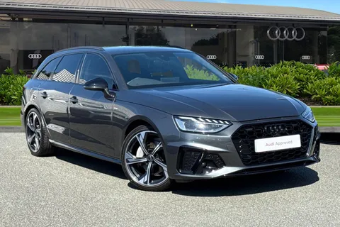 Audi A4 Avant Avant Black Edition 40 TFSI  204 PS S tronic