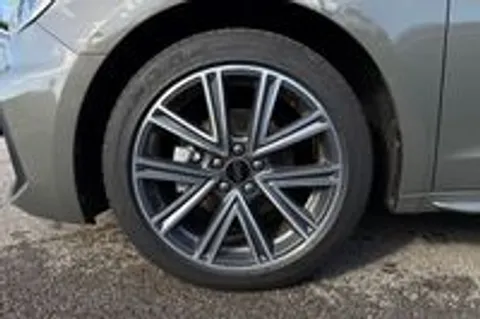 11 of 49 for Audi A1 1.0 TFSI 25 Black Edition Sportback Euro 6 (s/s) 5dr