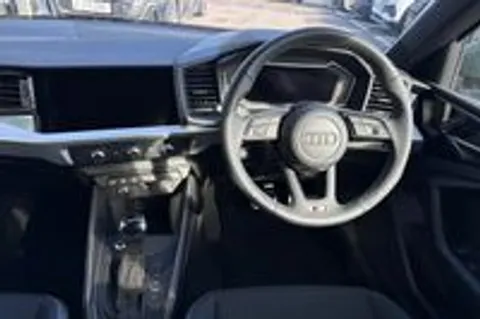 17 of 49 for Audi A1 1.0 TFSI 25 Black Edition Sportback Euro 6 (s/s) 5dr