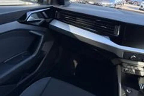 19 of 49 for Audi A1 1.0 TFSI 25 Black Edition Sportback Euro 6 (s/s) 5dr