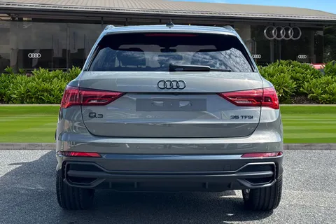 Audi Q3 1.5 TFSI CoD 35 Black Edition S Tronic Euro 6 (s/s) 5dr Thumbnail #5