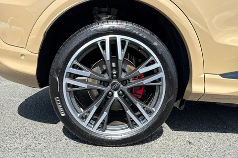  Audi Q5 2.0 TDI Edition 1 S Tronic quattro Euro 6 (s/s) 5dr Thumbnail #12