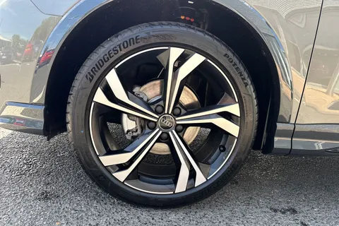 Audi Q3 1.5 TFSI CoD 35 Black Edition S Tronic Euro 6 (s/s) 5dr Thumbnail #11