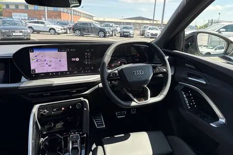  Audi Q5 2.0 TDI Edition 1 S Tronic quattro Euro 6 (s/s) 5dr Thumbnail #18