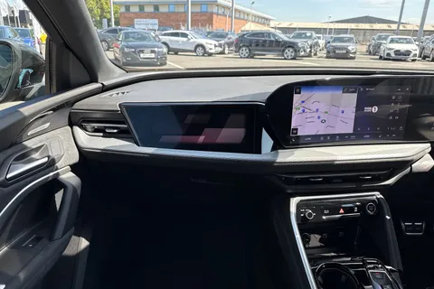  Audi Q5 2.0 TDI Edition 1 S Tronic quattro Euro 6 (s/s) 5dr Thumbnail #20