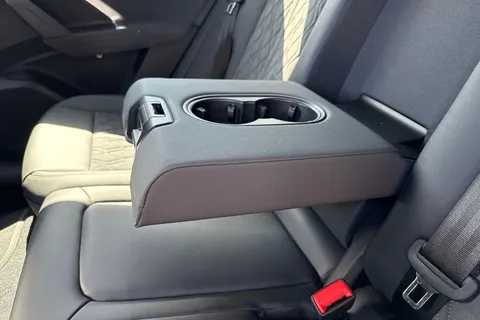  Audi Q5 2.0 TDI Edition 1 S Tronic quattro Euro 6 (s/s) 5dr Thumbnail #27