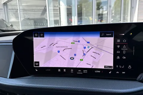  Audi Q5 2.0 TDI Edition 1 S Tronic quattro Euro 6 (s/s) 5dr Thumbnail #39