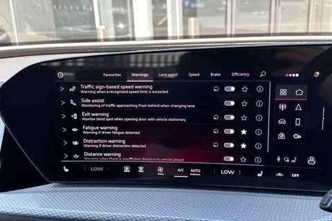  Audi Q5 2.0 TDI Edition 1 S Tronic quattro Euro 6 (s/s) 5dr Thumbnail #42