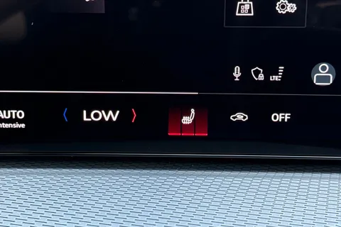  Audi Q5 2.0 TDI Edition 1 S Tronic quattro Euro 6 (s/s) 5dr Thumbnail #45