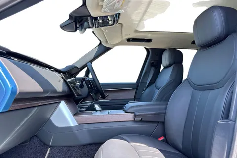 Land Rover Range Rover 3.0 D300 MHEV HSE Auto 4WD Euro 6 (s/s) 5dr Thumbnail #4