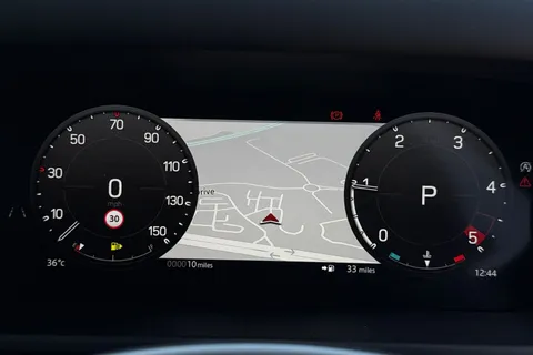 Land Rover Defender 110 3.0 D250 MHEV S Auto 4WD Euro 6 (s/s) 5dr Thumbnail #16