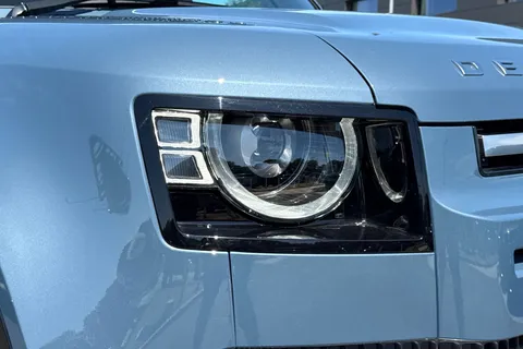 Land Rover Defender 110 3.0 D250 MHEV S Auto 4WD Euro 6 (s/s) 5dr Thumbnail #25