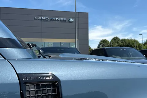 Land Rover Defender 110 3.0 D250 MHEV S Auto 4WD Euro 6 (s/s) 5dr Thumbnail #29