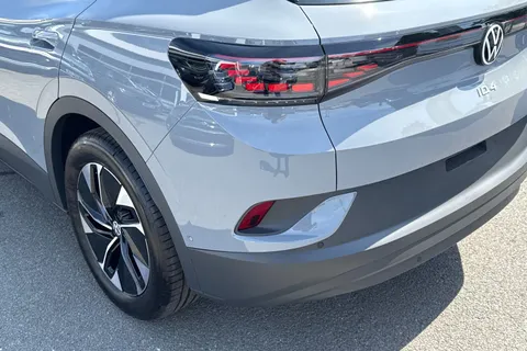 Volkswagen ID.4 Pro 77kWh Match Auto 5dr Thumbnail #8
