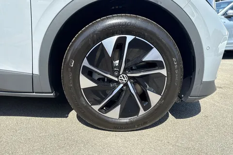 Volkswagen ID.4 Pro 77kWh Match Auto 5dr Thumbnail #10