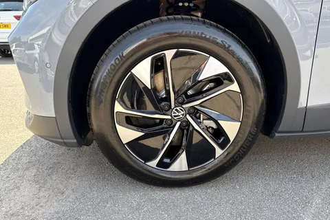 Volkswagen ID.4 Pro 77kWh Match Auto 5dr Thumbnail #13
