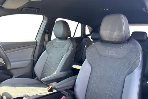 Volkswagen ID.4 Pro 77kWh Match Auto 5dr Thumbnail #16