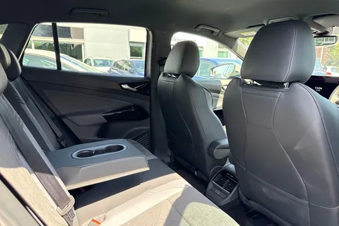 Volkswagen ID.4 Pro 77kWh Match Auto 5dr Thumbnail #38