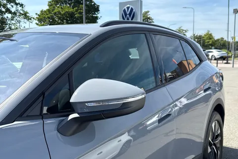 Volkswagen ID.4 Pro 77kWh Match Auto 5dr Thumbnail #44