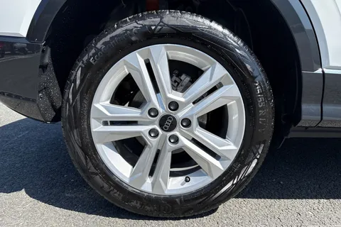 Audi Q2 1.0 TFSI 30 Sport Euro 6 (s/s) 5dr Thumbnail #11