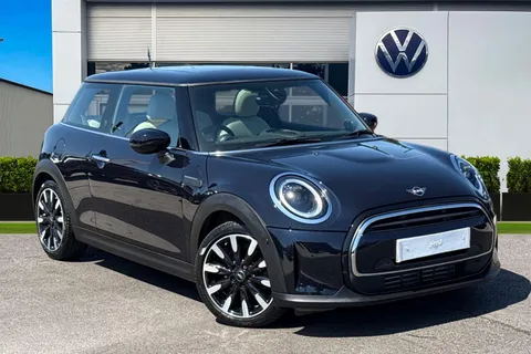 Mini Hatchback 1.5 Cooper Exclusive Steptronic Euro 6 (s/s) 3dr