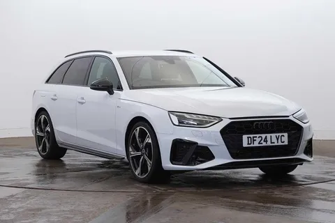 Audi A4 Avant Black Edition 35 TFSI 150 PS S tronic