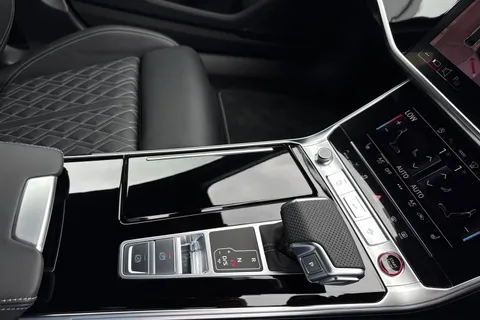 DA25ZNO Audi S6 Saloon S6 Black Edition TDI 344 PS tiptronic Thumbnail #54