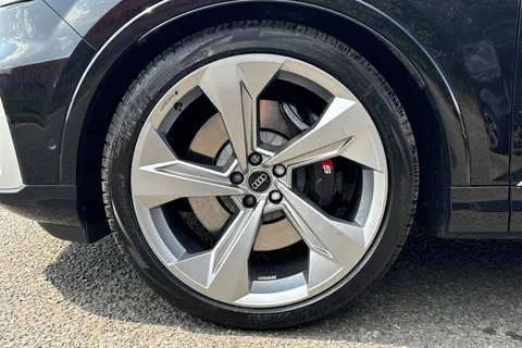 MA70LLR Audi SQ7 4.0 TDI V8 Tiptronic quattro Euro 6 (s/s) 5dr Thumbnail #10