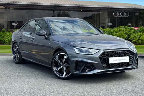 Audi A4 Black Edition 35 TFSI 150 PS S tronic