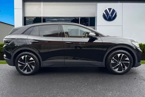  Volkswagen ID.4 Pro 77kWh Match Auto 5dr Thumbnail #4