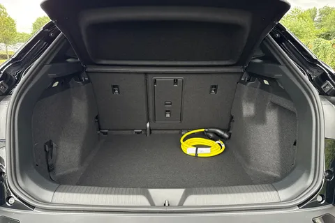  Volkswagen ID.4 Pro 77kWh Match Auto 5dr Thumbnail #7