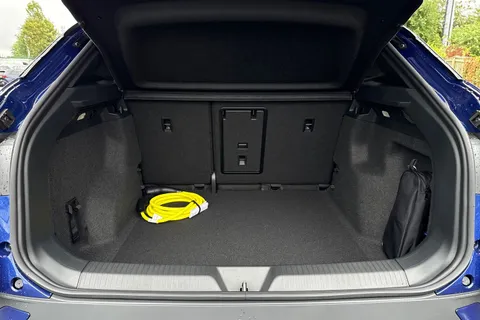  Volkswagen ID.4 Pro 77kWh Match Auto 5dr Thumbnail #7