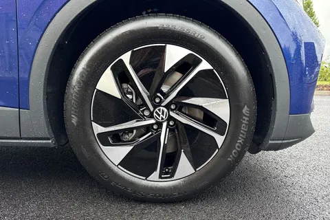  Volkswagen ID.4 Pro 77kWh Match Auto 5dr Thumbnail #10