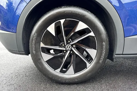  Volkswagen ID.4 Pro 77kWh Match Auto 5dr Thumbnail #11