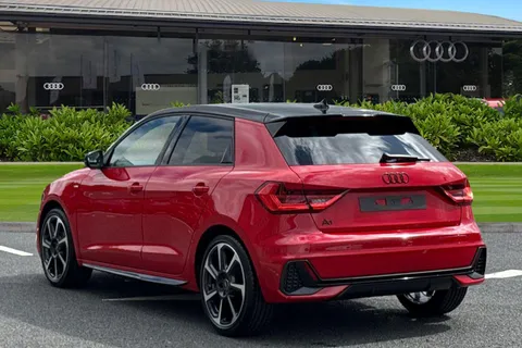  Audi A1 1.0 TFSI 25 Black Edition Sportback Euro 6 (s/s) 5dr Thumbnail #3