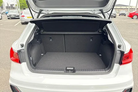 Audi A1 1.0 TFSI 25 Black Edition Sportback Euro 6 (s/s) 5dr Thumbnail #10