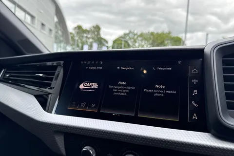  Audi A1 1.0 TFSI 25 Black Edition Sportback Euro 6 (s/s) 5dr Thumbnail #12