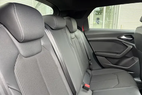  Audi A1 1.0 TFSI 25 Black Edition Sportback Euro 6 (s/s) 5dr Thumbnail #14