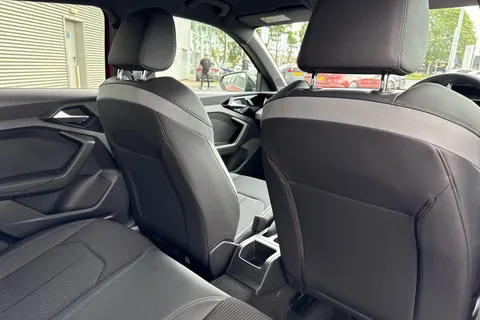  Audi A1 1.0 TFSI 25 Black Edition Sportback Euro 6 (s/s) 5dr Thumbnail #38