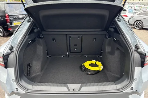  Volkswagen ID.4 Pure 52kWh Match Auto 5dr Thumbnail #7