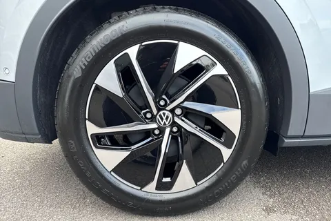  Volkswagen ID.4 Pure 52kWh Match Auto 5dr Thumbnail #13