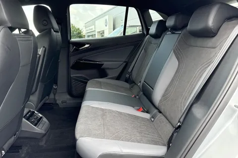  Volkswagen ID.4 Pure 52kWh Match Auto 5dr Thumbnail #36