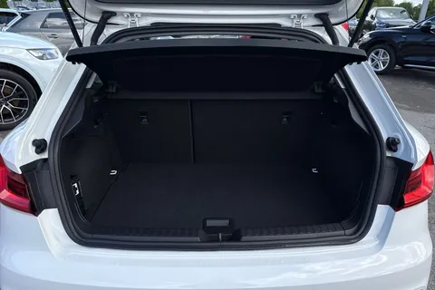 PL22YZW Audi A1 Technik 30 TFSI  110 PS S tronic Thumbnail #7