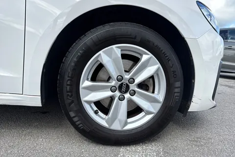 PL22YZW Audi A1 Technik 30 TFSI  110 PS S tronic Thumbnail #10