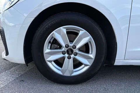 PL22YZW Audi A1 Technik 30 TFSI  110 PS S tronic Thumbnail #11