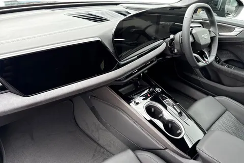 Audi A6 Avant 2.0 TDI Edition 1 S Tronic quattro Euro 6 (s/s) 5dr Thumbnail #15