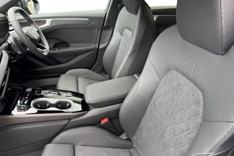 Audi A6 Avant 2.0 TDI Edition 1 S Tronic quattro Euro 6 (s/s) 5dr Thumbnail #16