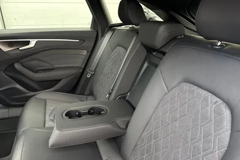 Audi A6 Avant 2.0 TDI Edition 1 S Tronic quattro Euro 6 (s/s) 5dr Thumbnail #19