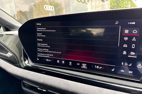 Audi A6 Avant 2.0 TDI Edition 1 S Tronic quattro Euro 6 (s/s) 5dr Thumbnail #42