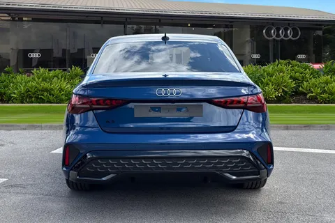 Audi A3 1.5 TFSI 35 S line S Tronic Euro 6 (s/s) 4dr Thumbnail #5